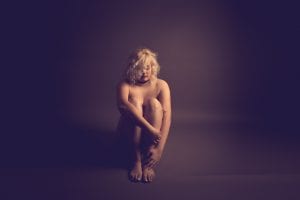 boudoir photography Essex - female in nude silhouette 